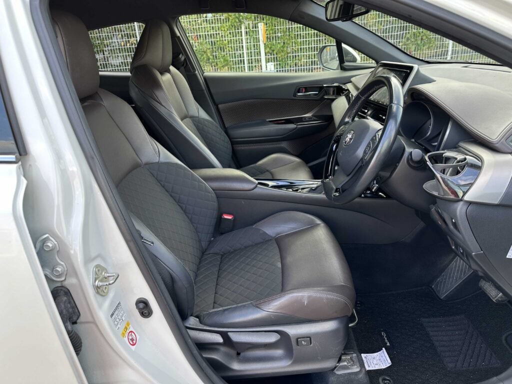 TOYOTA C-HR HYBRID G 2018