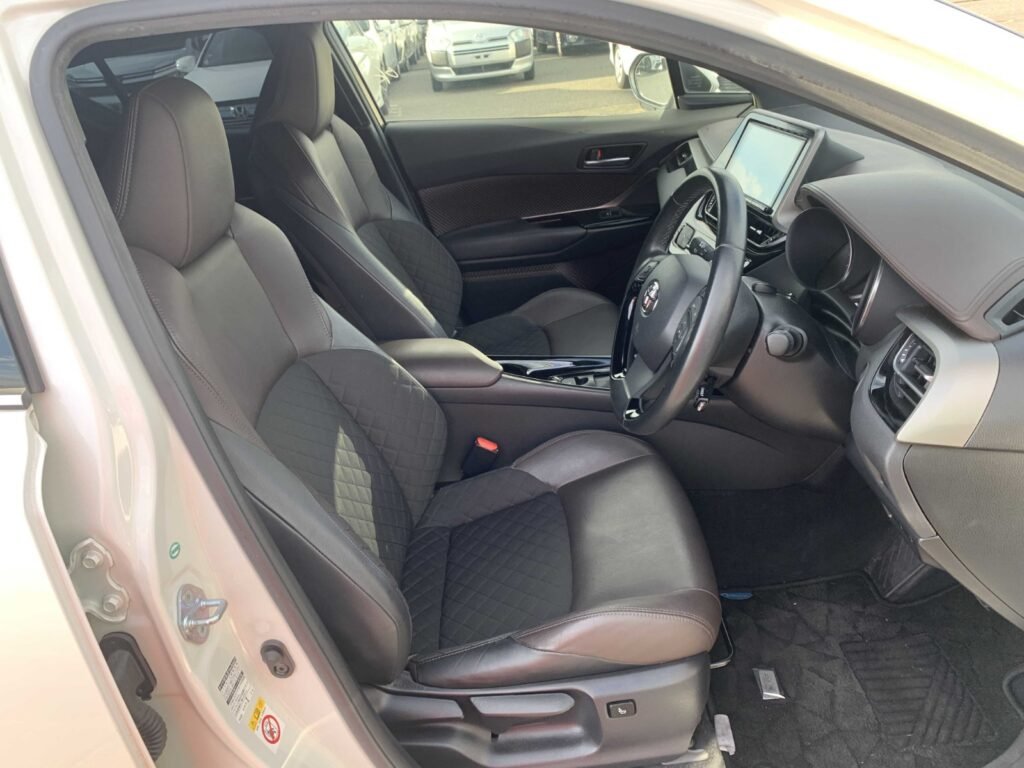 TOYOTA C-HR HYBRID G 2019