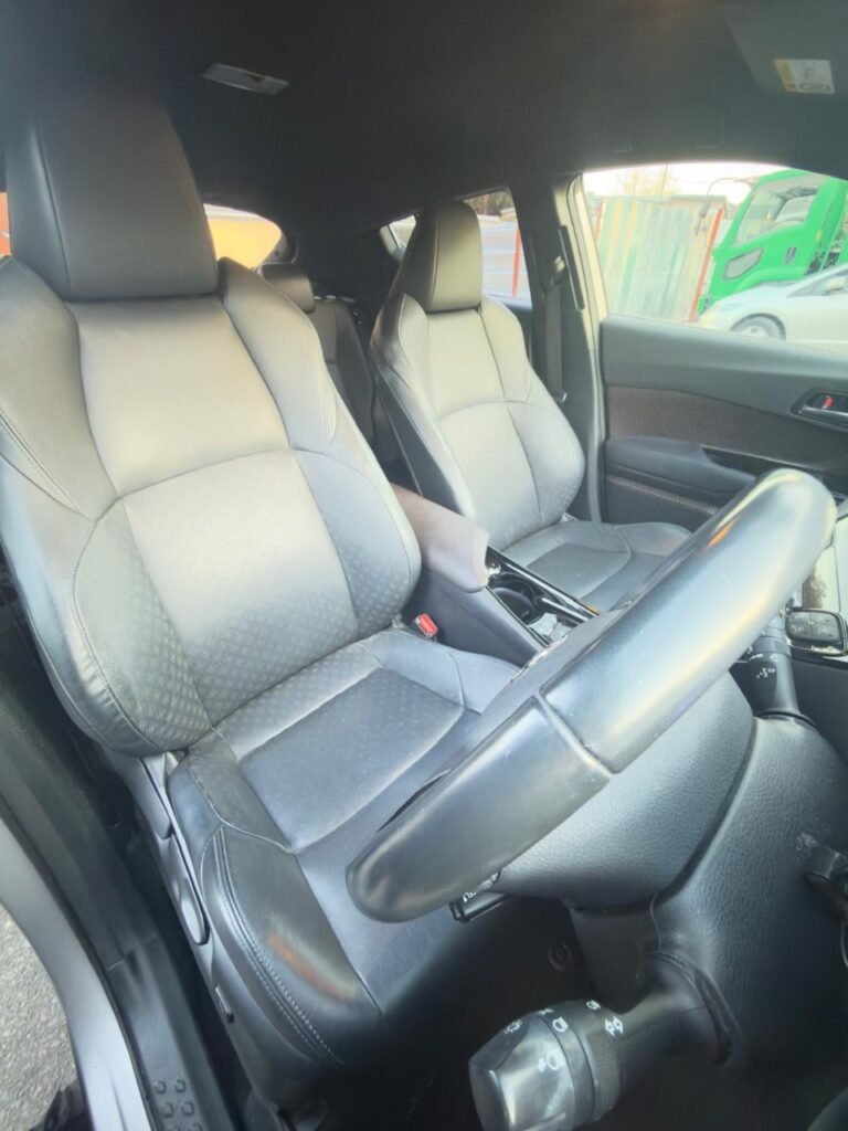 TOYOTA C-HR HYBRID G 2019