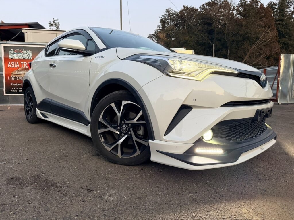 TOYOTA C-HR HYBRID G 2017